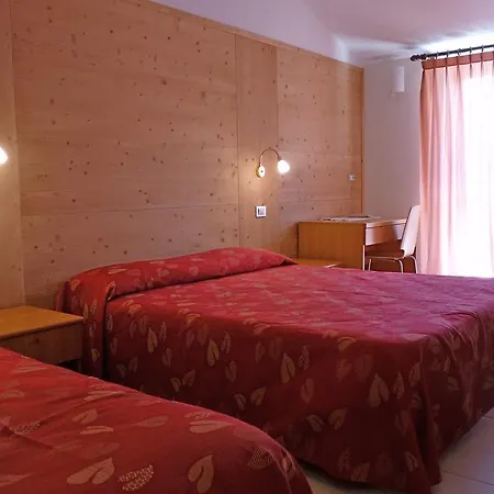 La Rosa Hotel 3*
