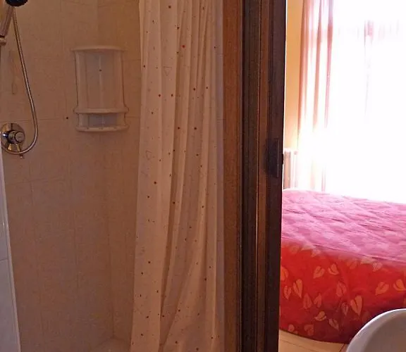 Hotel La Rosa Hotel 3*