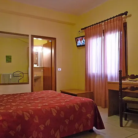 Hotel La Rosa Hotel