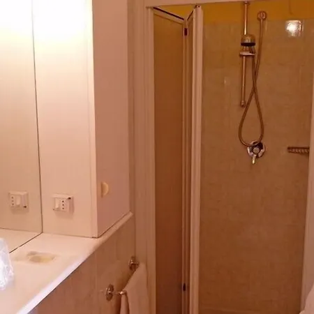 Hotel La Rosa Отель