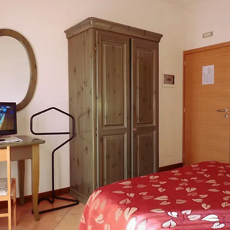 Hotel La Rosa Hotel 3*