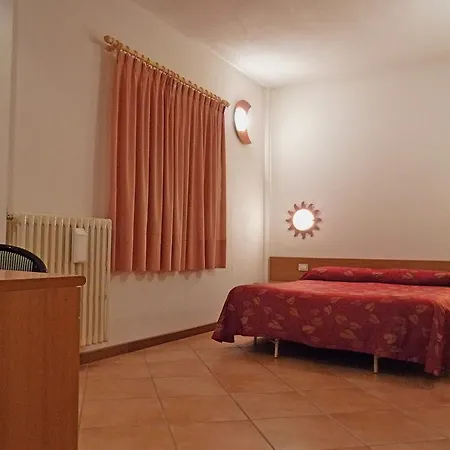 La Rosa 3*