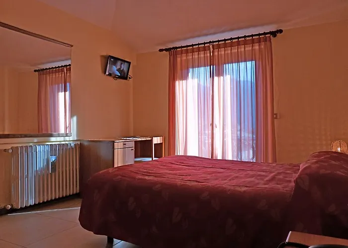 Ξενοδοχείο La Rosa 3*